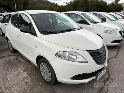 Gebraucht Lancia Ypsilon S 95 PS (69 kW) 2014 Weiß Kleinwagen