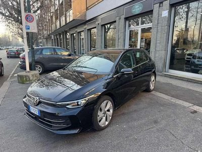 Nero midnight Usata 2025 VW Golf Style Berlina | 29.900 € (Buon prezzo)