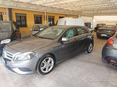 Usata Mercedes A160 90 CV (66 kW) 2014 Grigio Berlina