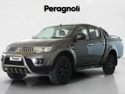 Usata Mitsubishi L200 Intense+ 178 CV (130 kW) 2011 Grigio Pick-up