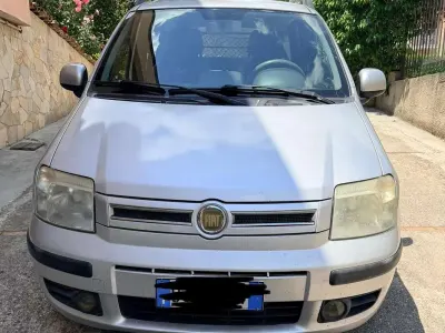 Usata Fiat Panda Dynamic 69 CV (50 kW) 2008 Argento Utilitaria