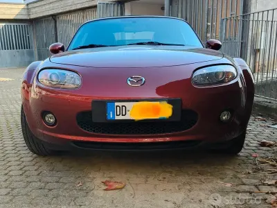 Usata Mazda MX5 High 126 CV (92 kW) 2006 Cabrio