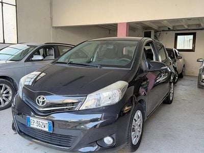 Nero Usata 2013 Toyota Yaris Active Berlina | 6000 € (Super prezzo)