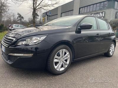 Usata Peugeot 308 125 CV (91 kW) 2014 Nero Berlina