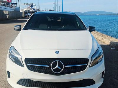 Usata Mercedes A180 122 CV (89 kW) 2016 Bianco Utilitaria