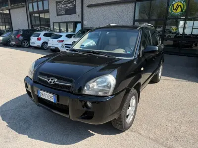 Usata Hyundai Tucson Active 141 CV (103 kW) 2008 Nero SUV