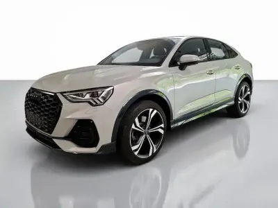 Usata Audi Q3 Sportback S-Line 190 CV (139 kW) 2024 Argento cavo metallizzato SUV