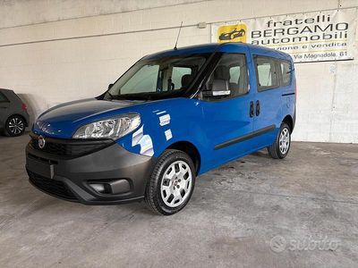 Usata Fiat Doblò 95 CV (69 kW) 2018 Blu/azzurro Monovolume