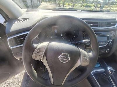 Usata Nissan Qashqai Acenta 110 CV (80 kW) 2015 Grigio SUV