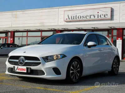 Usata Mercedes A180 Business 116 CV (85 kW) 2021 Bianco Berlina