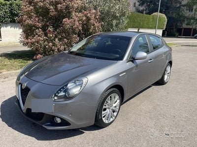 Usata Alfa Romeo Giulietta Super 120 CV (88 kW) 2017 Grigio Utilitaria
