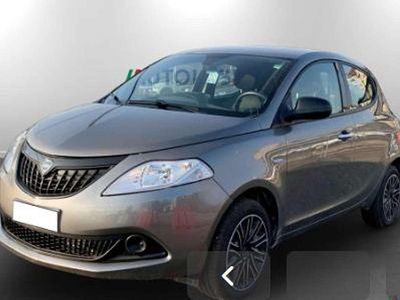 Gebraucht Lancia Ypsilon Silver 69 PS (50 kW) 2023 Grau Kleinwagen