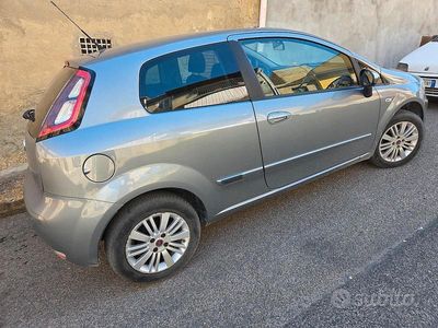 Usata Fiat Grande Punto 90 CV (66 kW) 2013 Utilitaria