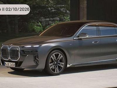 Usata BMW i7 Comfort Edition 125 kW (170 CV) 2023 Argento Berlina