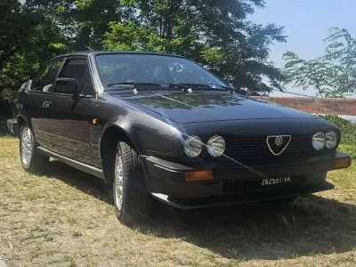 Usata Alfa Romeo GTV 129 CV (94 kW) 1982 Nero Coupé