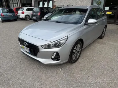 Usata Hyundai i30 110 CV (80 kW) 2017 Grigio Station wagon