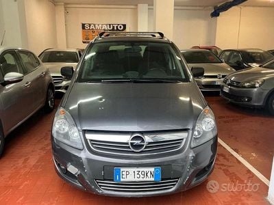 Usata Opel Zafira Business 150 CV (110 kW) 2012 Grigio Monovolume