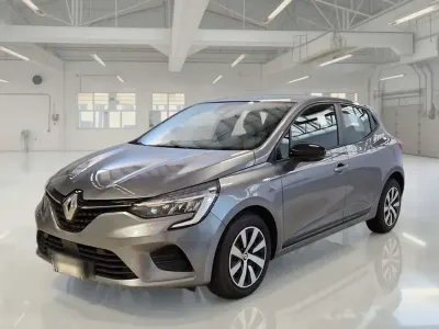 Usata Renault Clio V Equilibre 91 CV (66 kW) 2023 Grigio Berlina