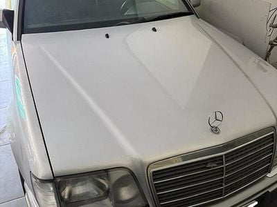 Usata Mercedes E200 136 CV (100 kW) 1995 Grigio Cabrio