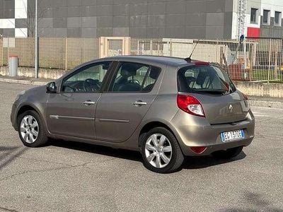 Usata Renault Clio II Luxe 101 CV (74 kW) 2011 Other Berlina