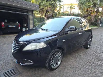 Usata Lancia Ypsilon Platinum 86 CV (63 kW) 2013 Utilitaria
