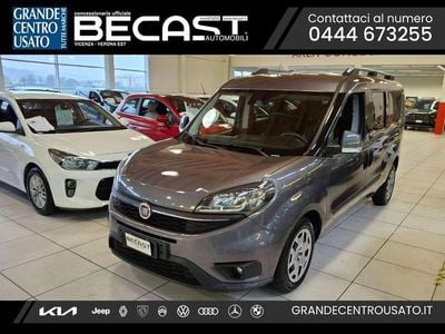 Usata Fiat Doblò Easy 120 CV (88 kW) 2022 Grigio scuro Monovolume