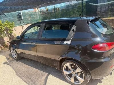 Usata Alfa Romeo 147 150 CV (110 kW) 2007 Nero Utilitaria