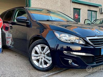 Usata Peugeot 308 SW Allure 120 CV (88 kW) 2017 Blu Station wagon