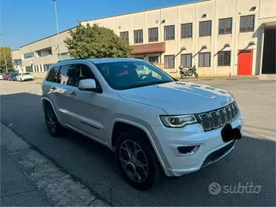 Usata Jeep Grand Cherokee Overland 250 CV (183 kW) 2020 Bianco SUV