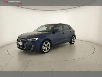 Usata Audi A1 S-Line 150 CV (110 kW) 2024 Blu navarra metallizzato SUV