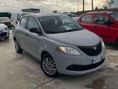 Usata Lancia Ypsilon Gold 69 CV (50 kW) 2019 Other Utilitaria