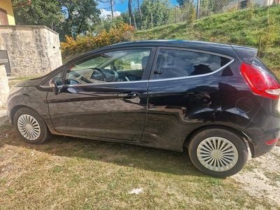 Usata Ford Fiesta 75 CV (55 kW) 2009 Nero Utilitaria