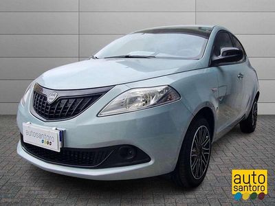 Usata Lancia Ypsilon Gold 69 CV (50 kW) 2024 Verde Utilitaria