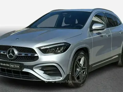 Usado Mercedes GLA200 AMG 163 CV (119 kW) 2024 Gris SUV