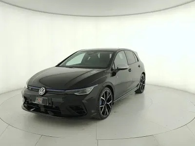 Usata VW Golf VIII Black Edition 333 CV (244 kW) 2026 Nero Berlina