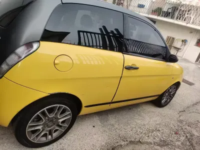 Usata Lancia Ypsilon 90 CV (66 kW) 2007 Giallo Utilitaria