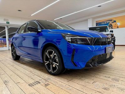 Usata Opel Corsa GS Line 101 CV (74 kW) 2024 Nero Utilitaria