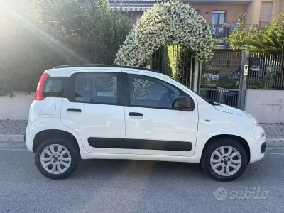 Usata Fiat Panda Lounge 80 CV (58 kW) 2013 Bianco Utilitaria