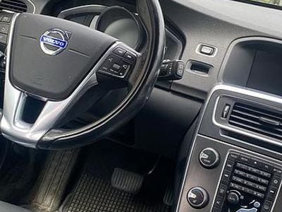 Usata Volvo V60 215 CV (158 kW) 2014 Bianco Station wagon