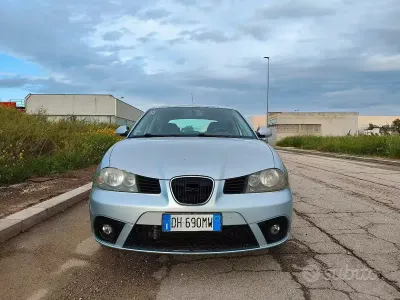 Usata Seat Ibiza 73 CV (53 kW) 2007 Grigio Utilitaria