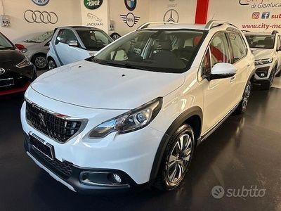 Usata Peugeot 2008 Allure 120 CV (88 kW) 2018 Bianco SUV