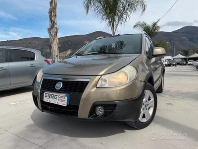 Usata Fiat Sedici 107 CV (78 kW) 2006 Giallo SUV