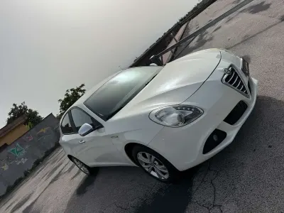 Usata Alfa Romeo Giulietta Progression 105 CV (77 kW) 2012 Other Utilitaria