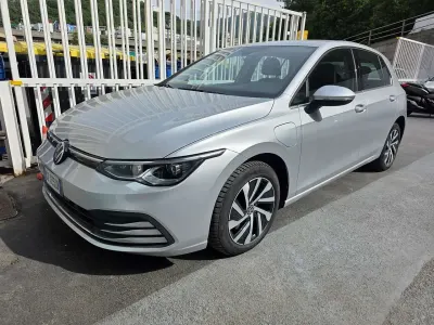 Usata VW Golf VIII Style 150 CV (110 kW) 2022 Argento Berlina