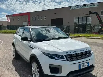 Usata Land Rover Range Rover evoque 150 CV (110 kW) 2017 Bianco Station wagon