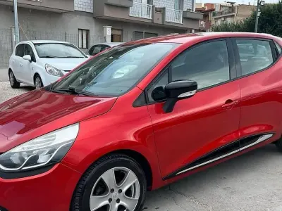 Usata Renault Clio IV 75 CV (55 kW) 2013 Rosso Berlina