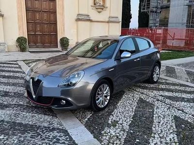 Usata Alfa Romeo Giulietta Super 120 CV (88 kW) 2017 Grigio Utilitaria