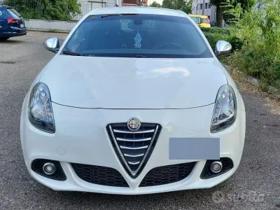 Usata Alfa Romeo Giulietta 175 CV (128 kW) 2015 Bianco Utilitaria