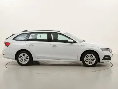 Usata Skoda Octavia Executive 116 CV (85 kW) 2022 Biancobianco Station wagon