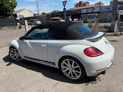 Usata VW Beetle Cabriolet Sport 211 CV (155 kW) 2014 Bianco Cabrio